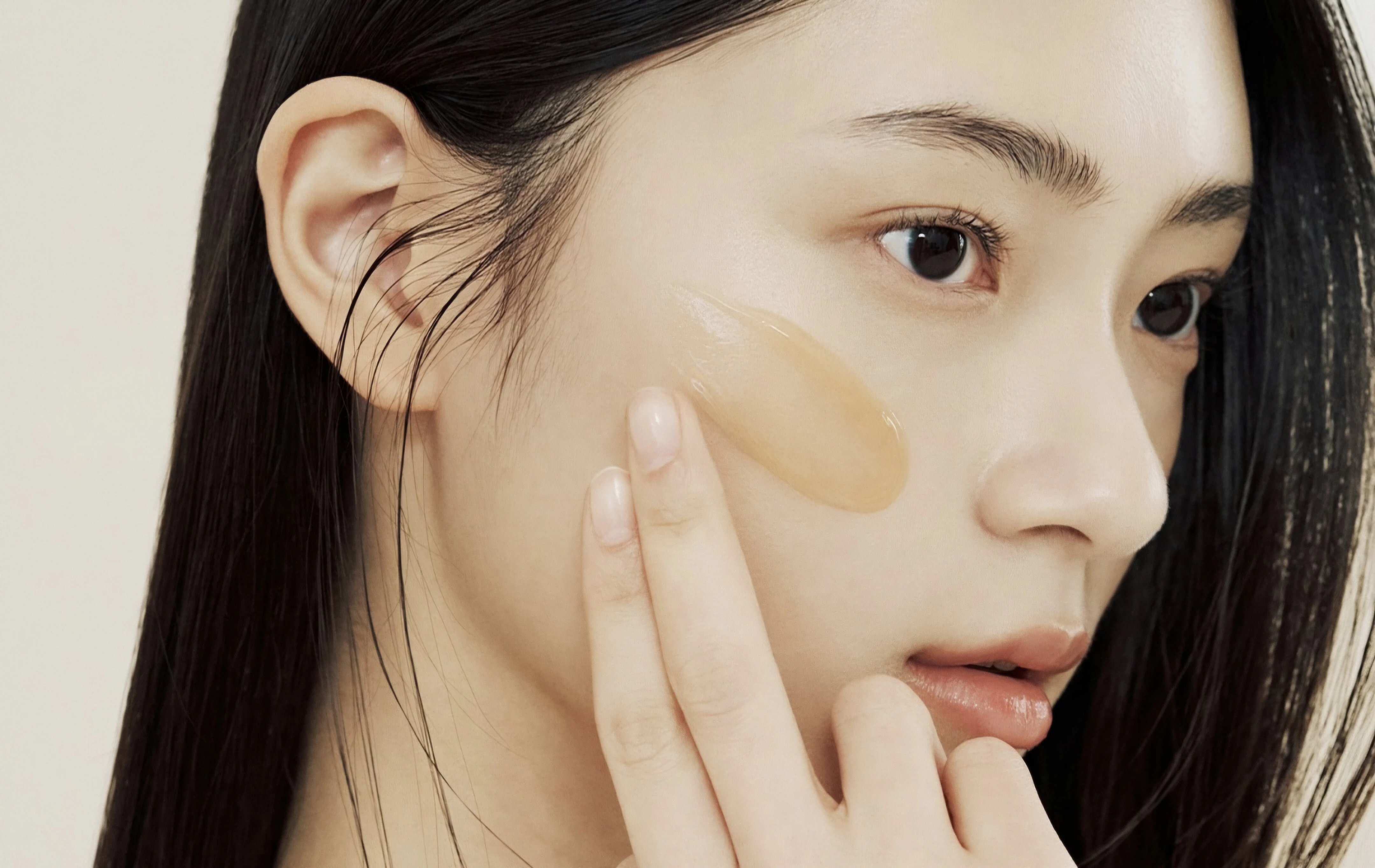 Koja je najbolja korejska hidratantna krema za masnu kožu sklonu aknama?